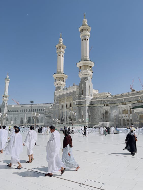 Umrah vs. Hajj: Key Differences and Which Pilgrimage Is Right for You